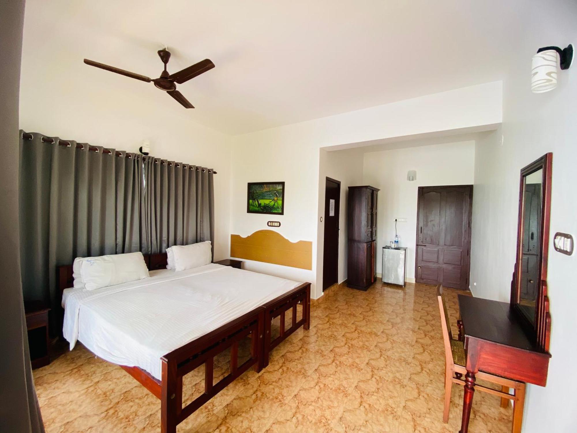 Karma Beach Resort Kovalam Exteriör bild